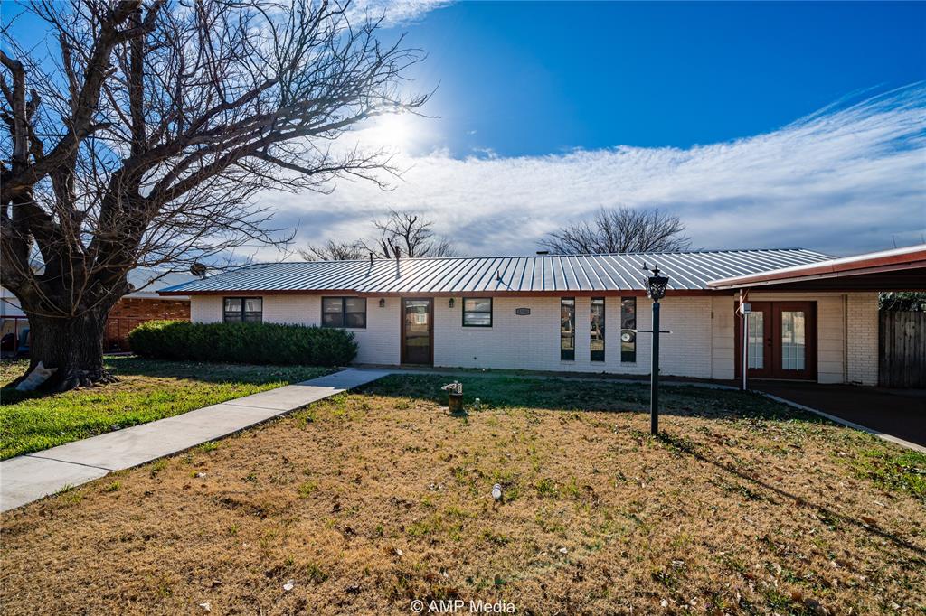 1106 E Mcarthur Street Property Photo