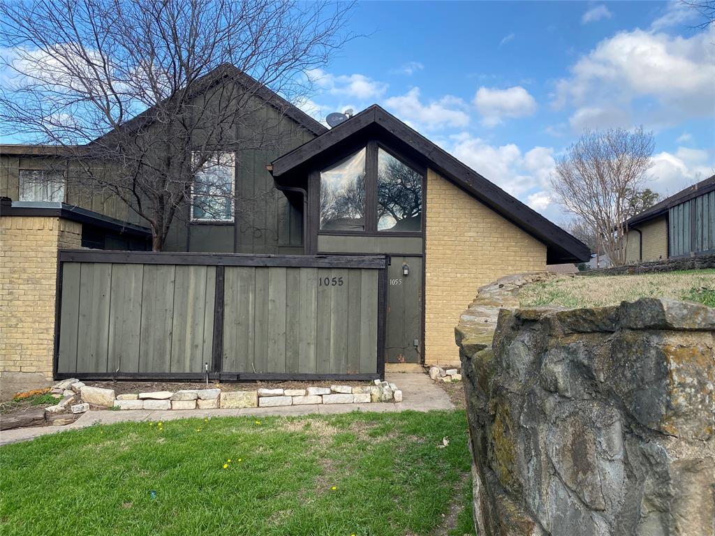 4627 Country Creek Drive Property Photo