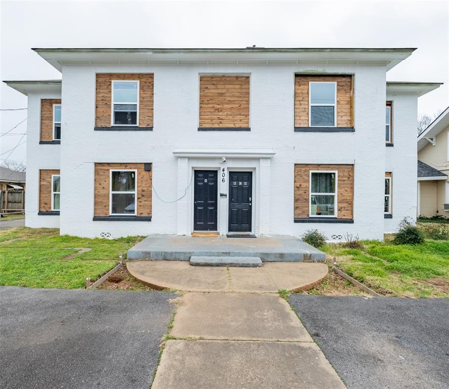 406 S Fredonia Street Property Photo