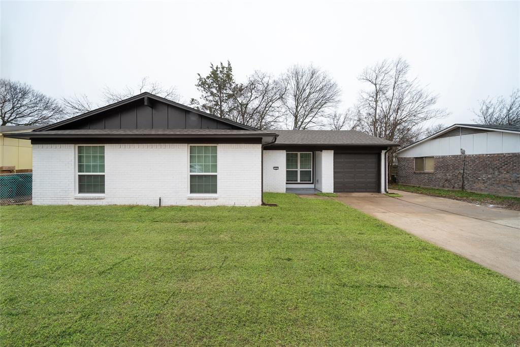 112 Bristol Drive Property Photo