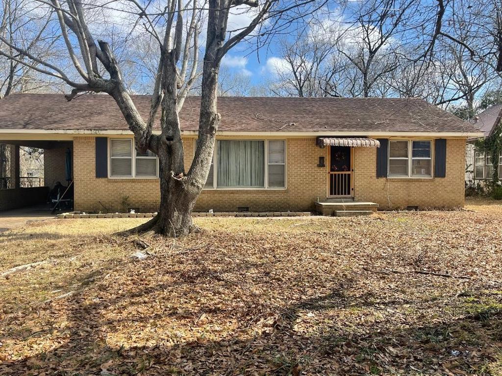 652 W 3rd Street Property Photo