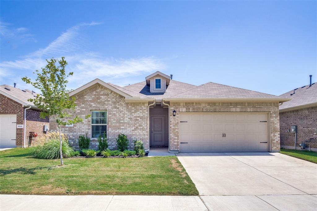 8640 Sandy Park Drive Property Photo 1