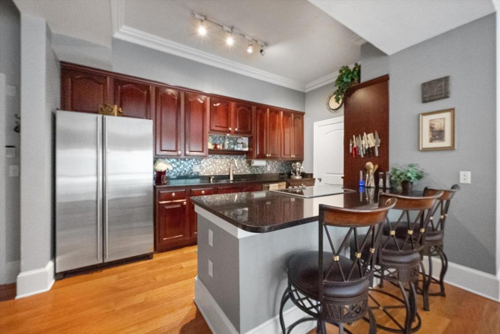 3225 Turtle Creek Boulevard Property Photo 6