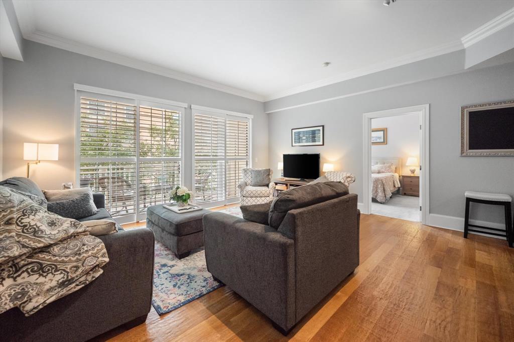 3225 Turtle Creek Boulevard Property Photo 14