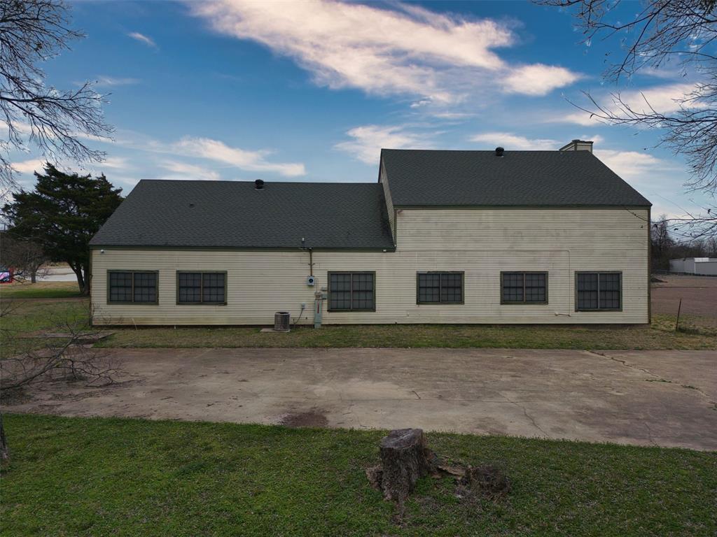 2611 Ovilla Road Property Photo 4