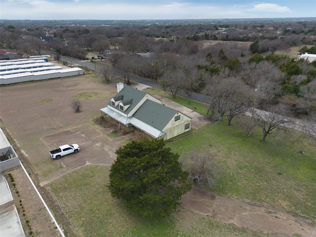 2611 Ovilla Road Property Photo 6