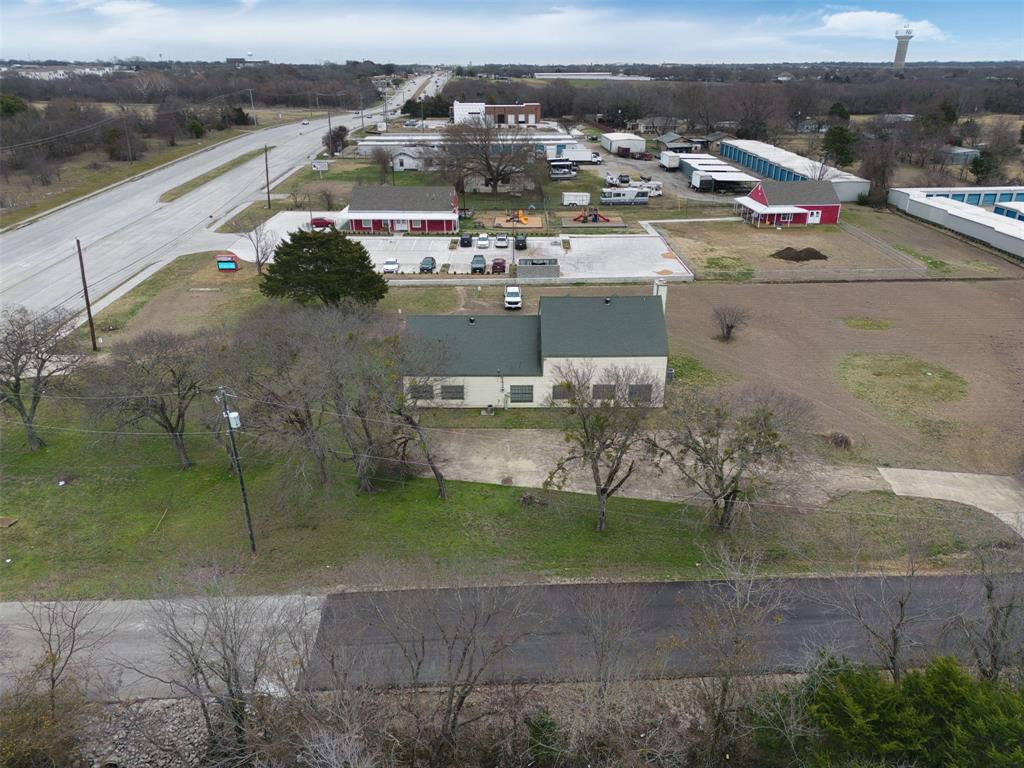 2611 Ovilla Road Property Photo 8