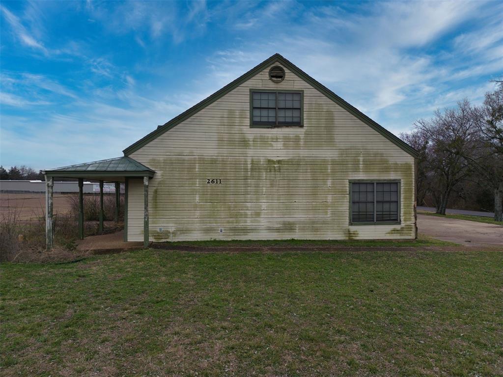 2611 Ovilla Road Property Photo 14