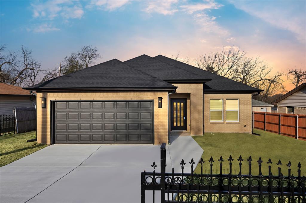 1759 Meadow Crest Lane Property Photo 1