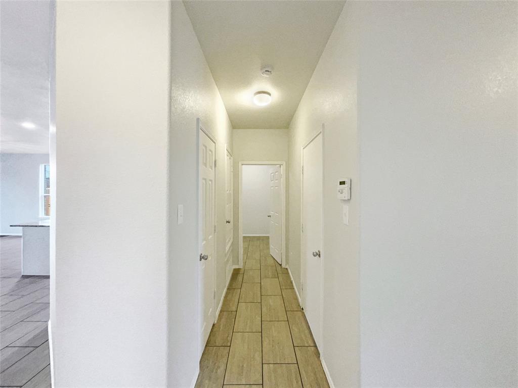 1637 Megan Creek Drive Property Photo 11