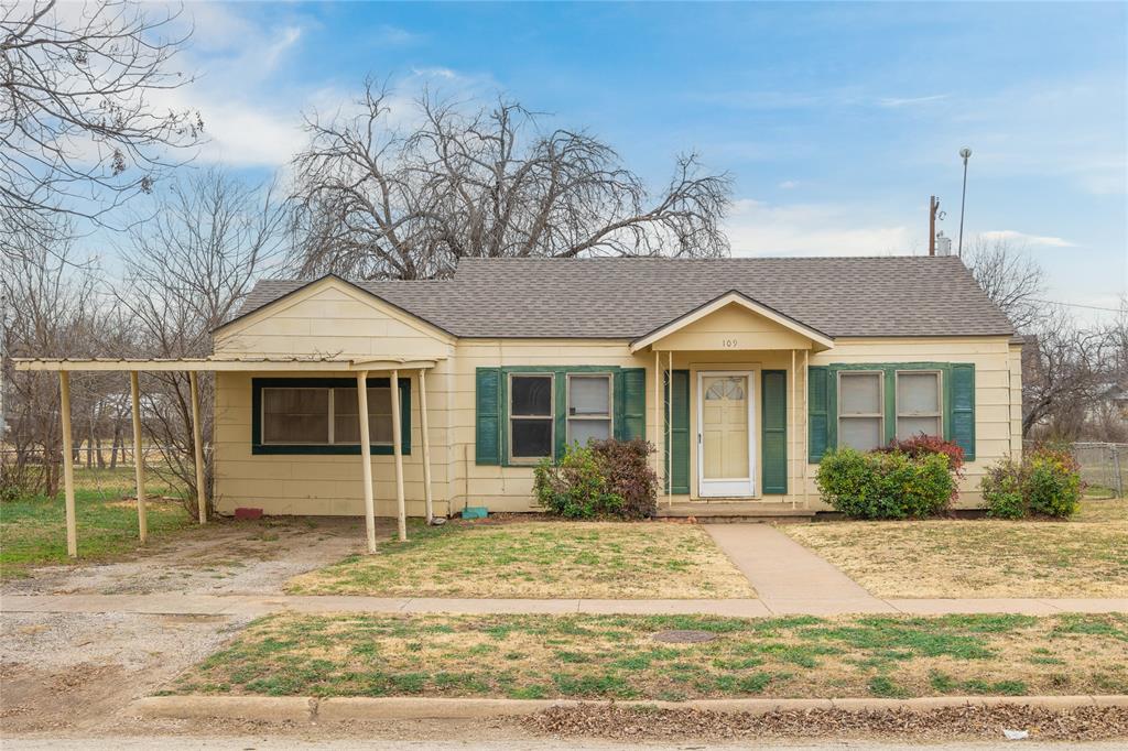 109 Hollywood Street Property Photo