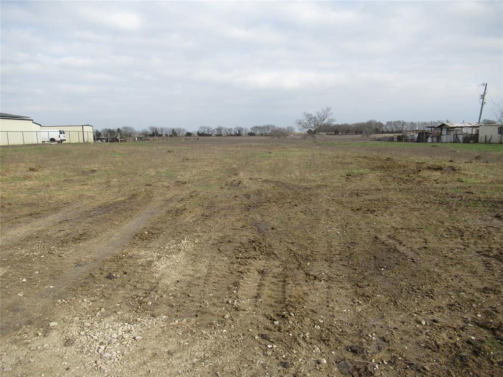 5 Acres S Fm 36 Property Photo 4