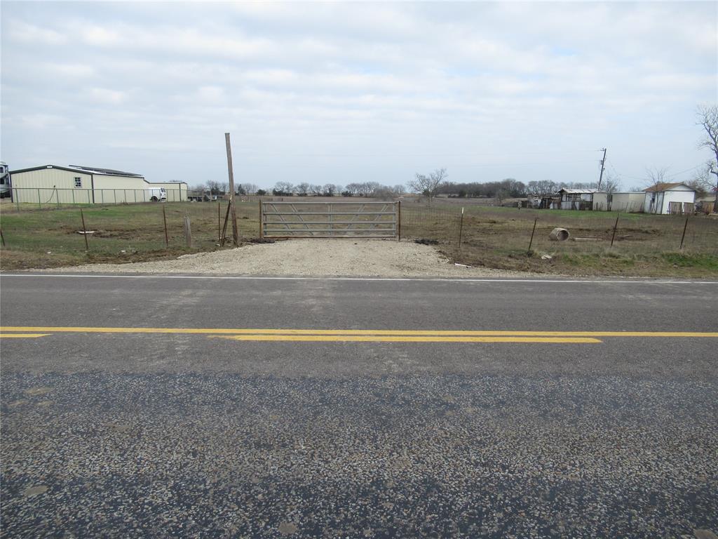 5 Acres S Fm 36 Property Photo 6