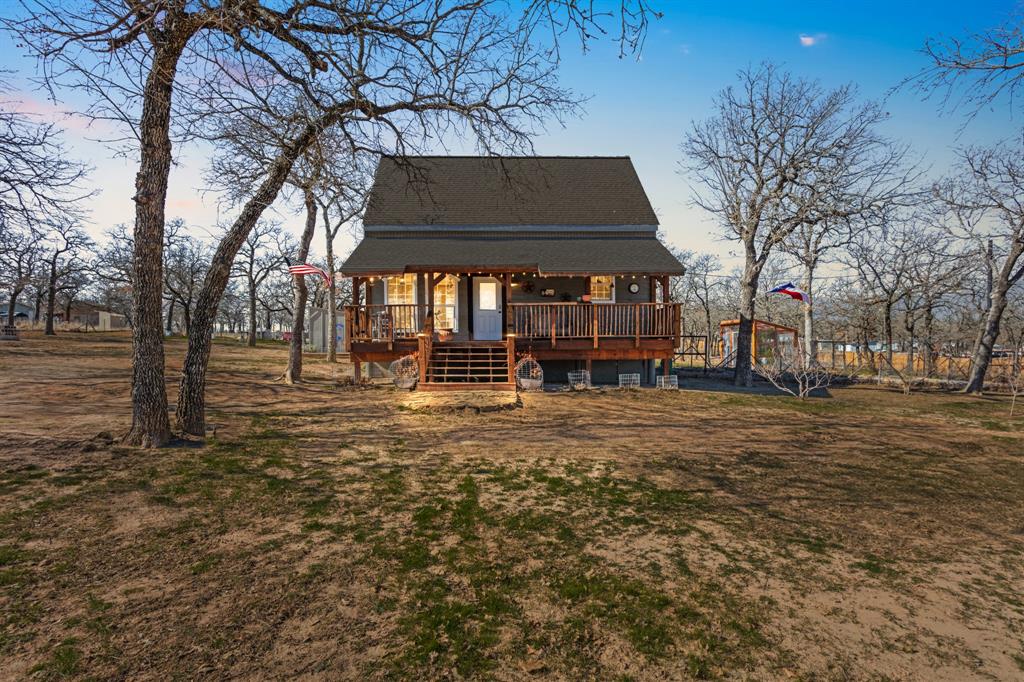624 County Road 3737 Property Photo 1