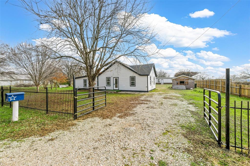 1445 Rogers Road Property Photo