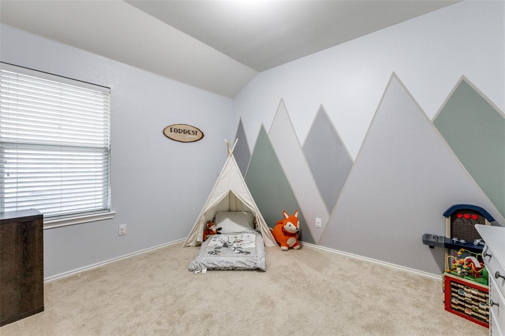 1009 Johnson City Avenue Property Photo 18