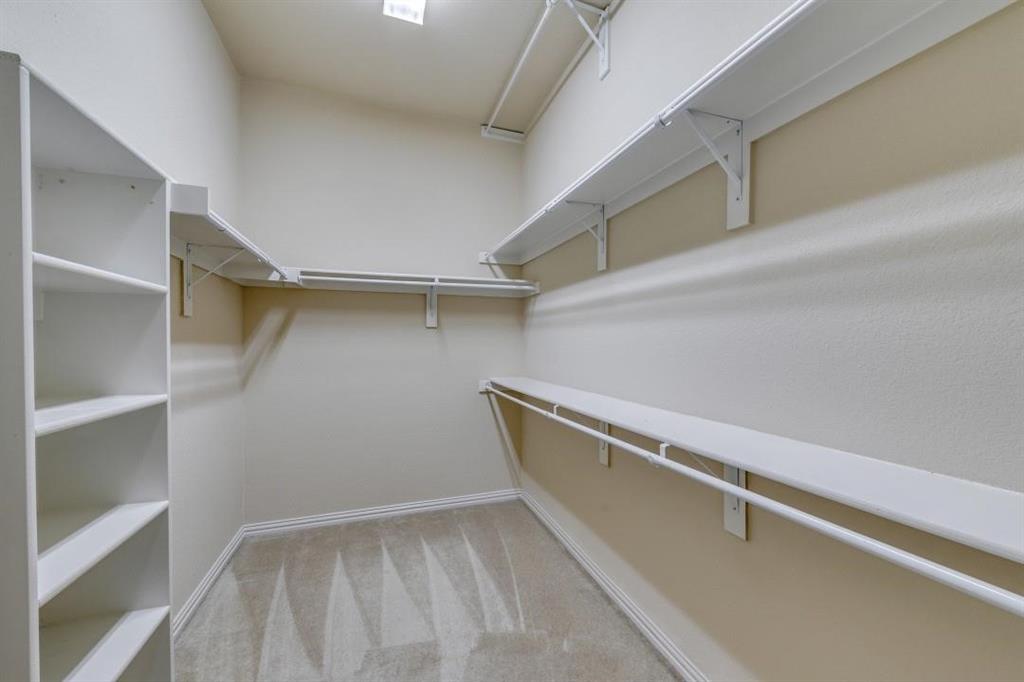 2821 Fordham Road Property Photo 11