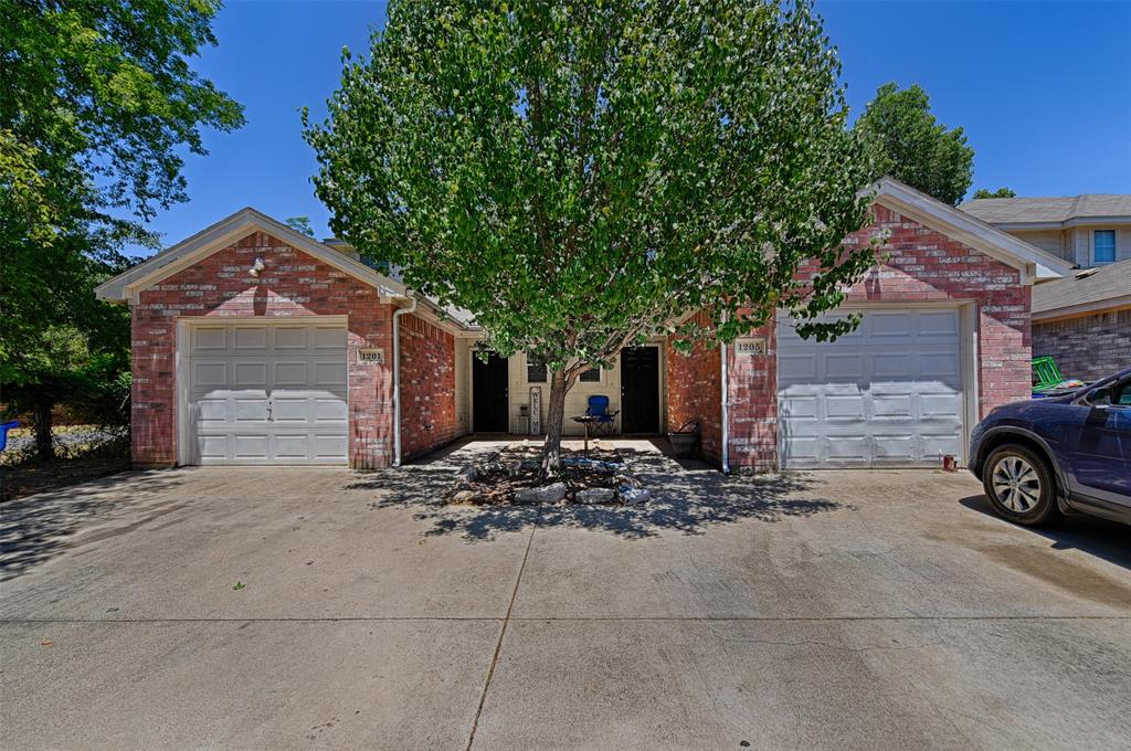 1201 Village Garden Drive Property Photo