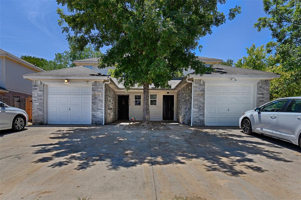 1204 Village Garden Drive Property Photo