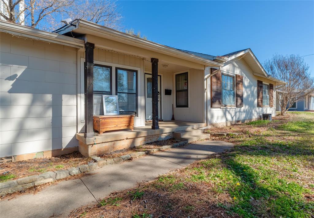 1601 Tyler Street Property Photo
