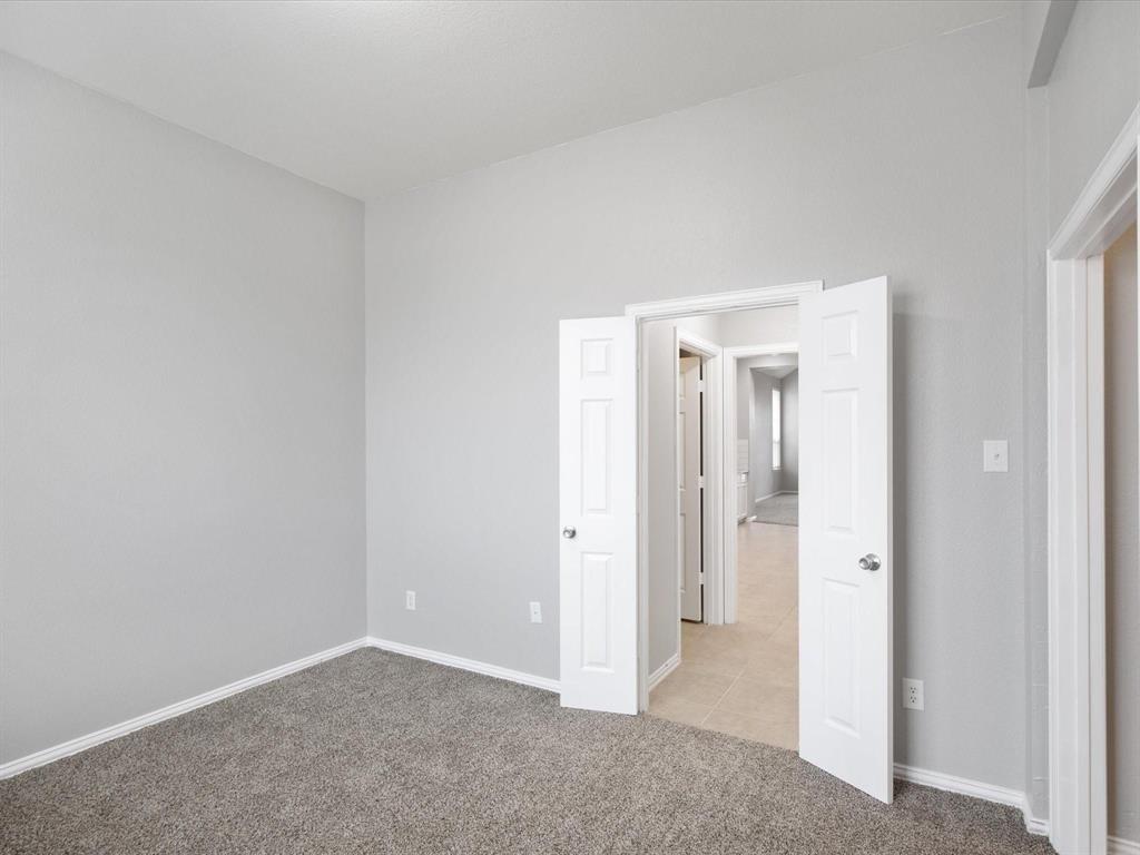922 Honeywell Drive Property Photo 4