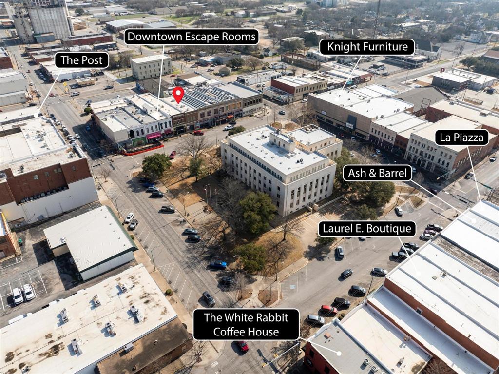 111 S Travis Street Property Photo 3