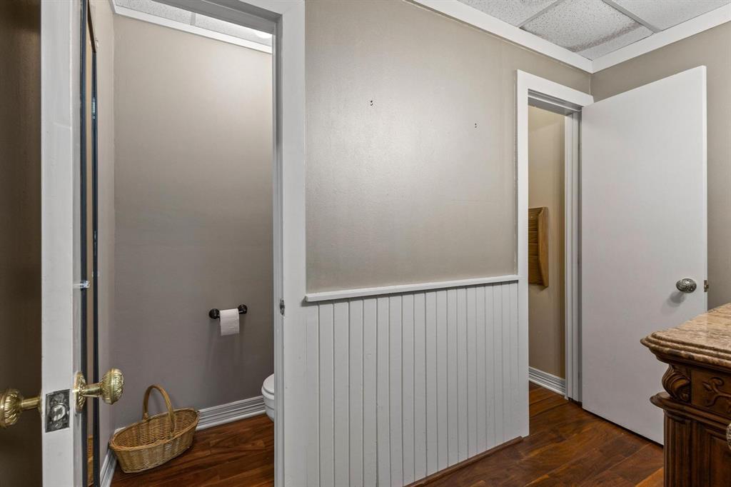 111 S Travis Street Property Photo 33