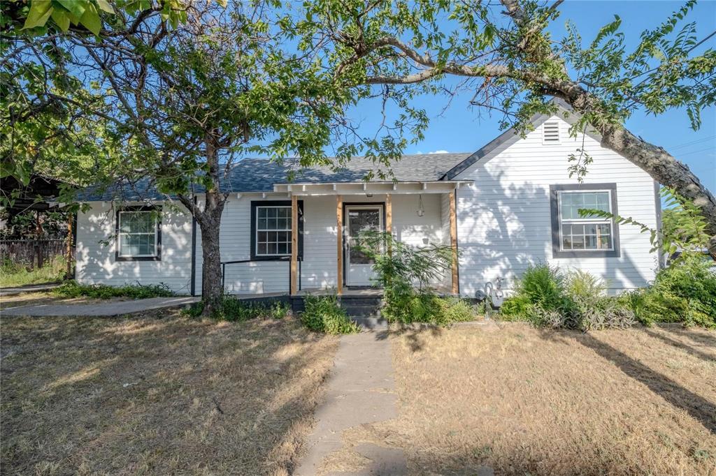 907 S Trenchard Street Property Photo