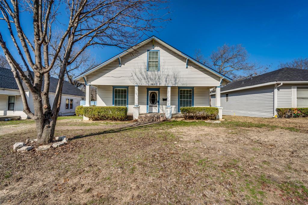 323 W University Avenue Property Photo