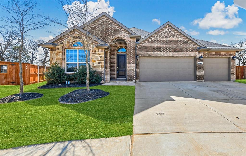 2021 Oleander Street Property Photo