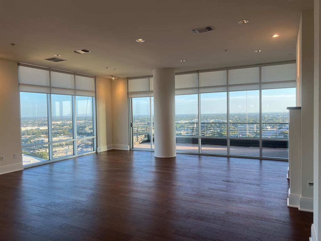 8066 Park Lane Property Photo