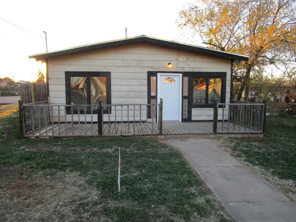 1010 Pease Street Property Photo