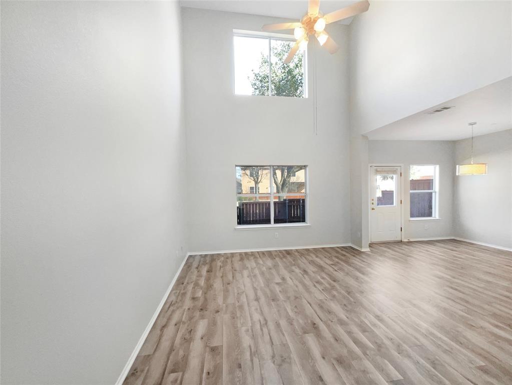 9912 Wilkins Way Property Photo 3