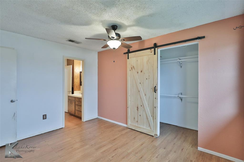 15527 Fm 2404 Property Photo 15