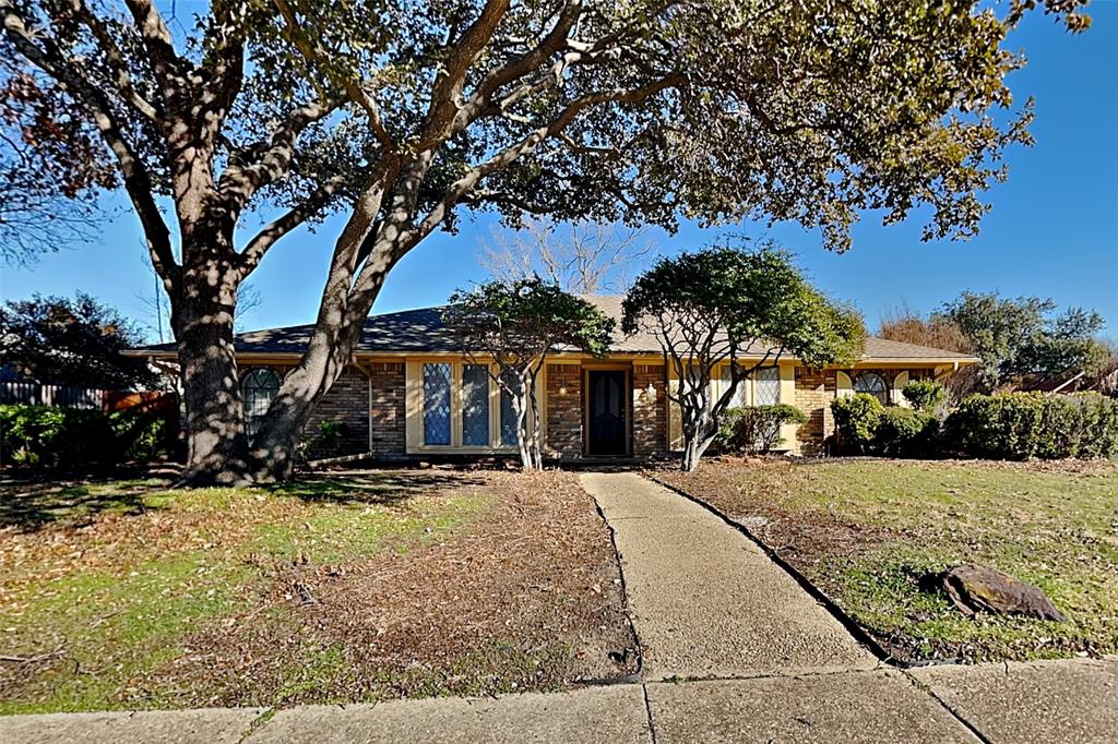 4000 Halifax Drive Property Photo 1