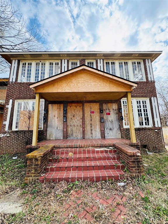 407 Stoner Avenue Property Photo