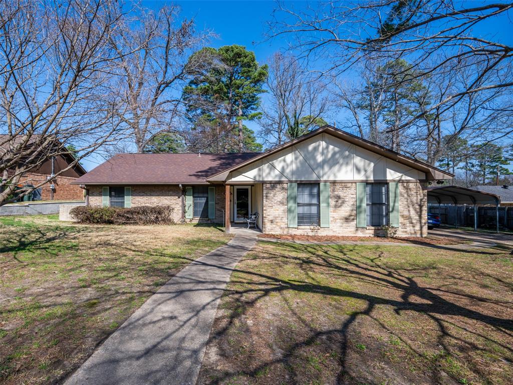 3814 Pine Manor Drive Property Photo