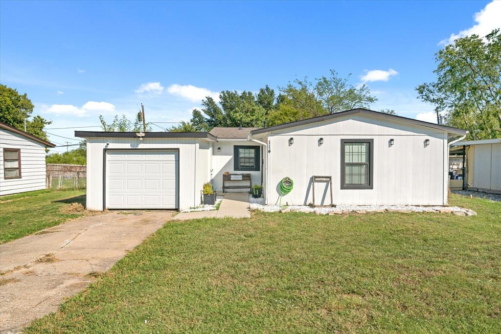 114 Danbury Drive Property Photo