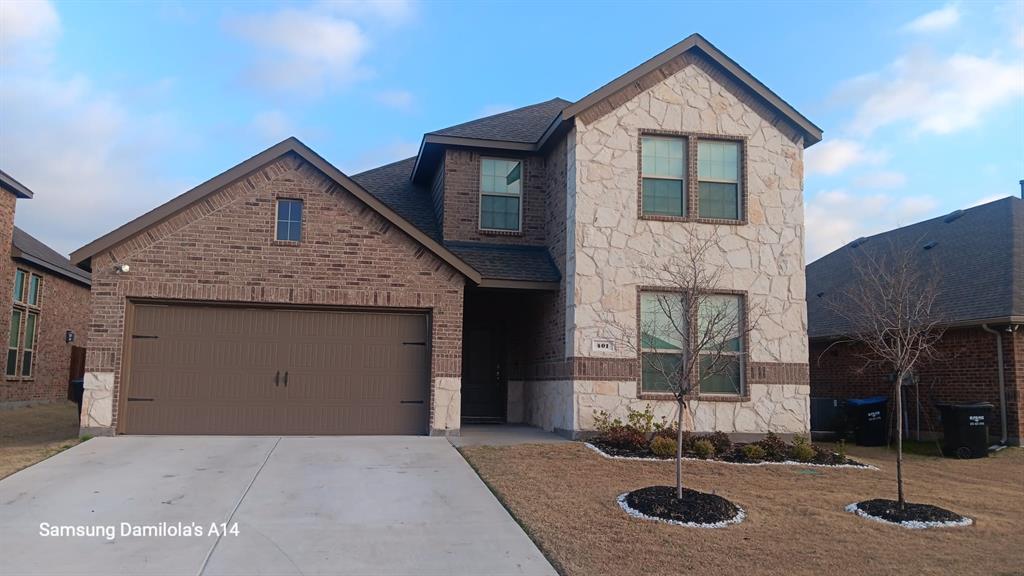 401 Warbler Way Property Photo 1
