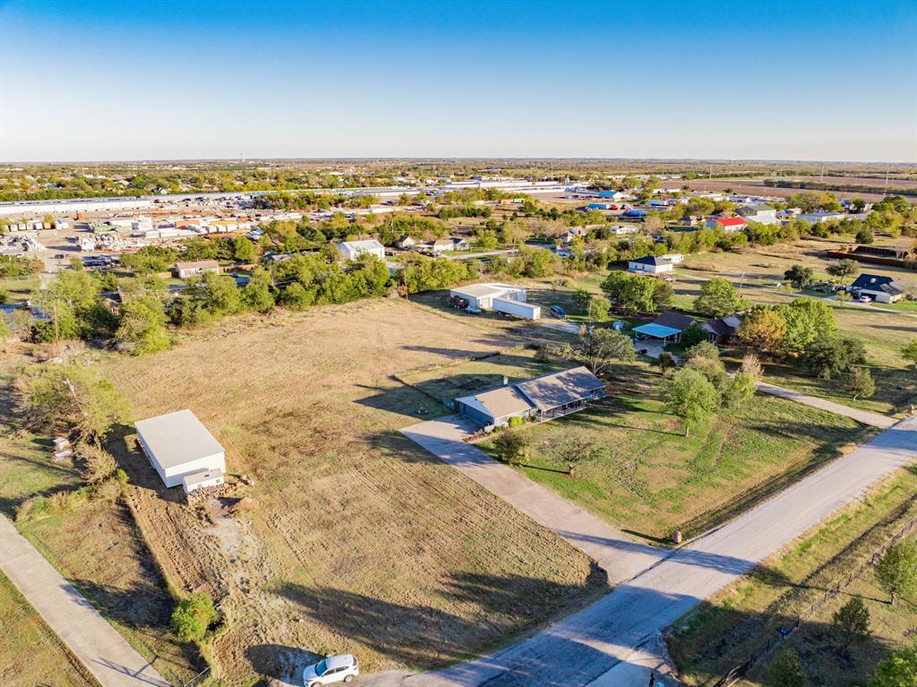 10 Amanda Lane Property Photo 3