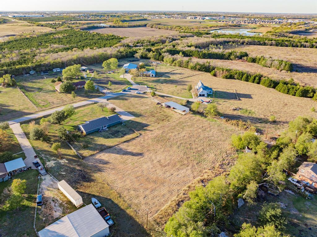 10 Amanda Lane Property Photo 4