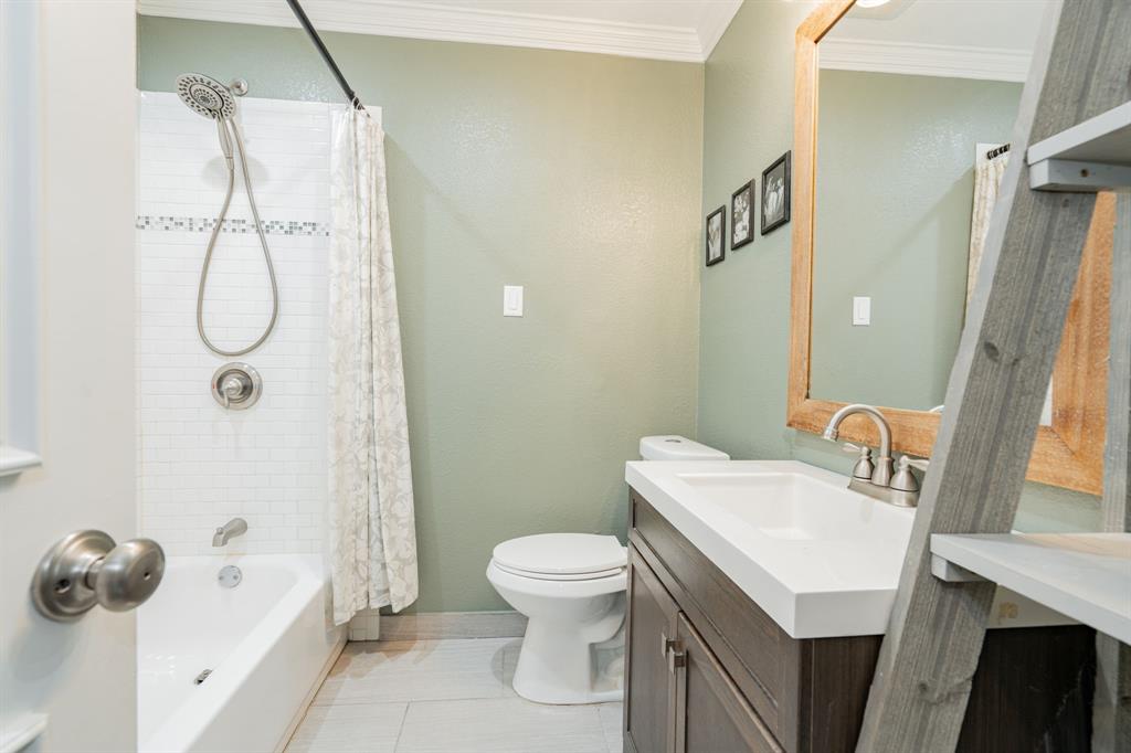 10 Amanda Lane Property Photo 22