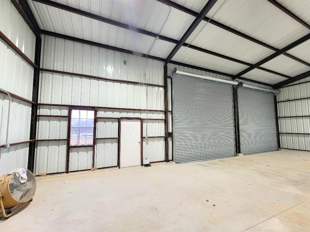 7186 State Highway 24 Property Photo 6
