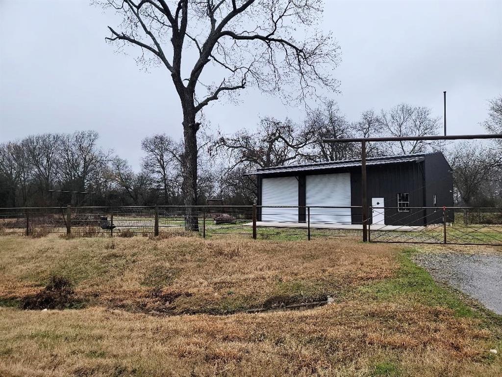 7186 State Highway 24 Property Photo 13