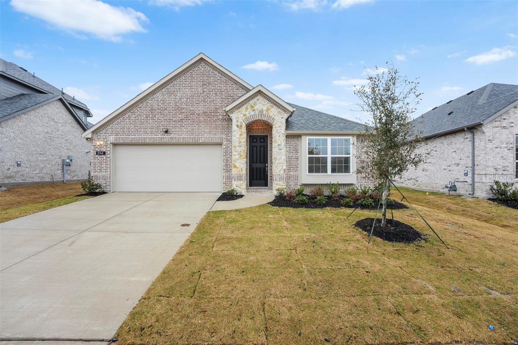 148304 Real Estate Listings Main Image