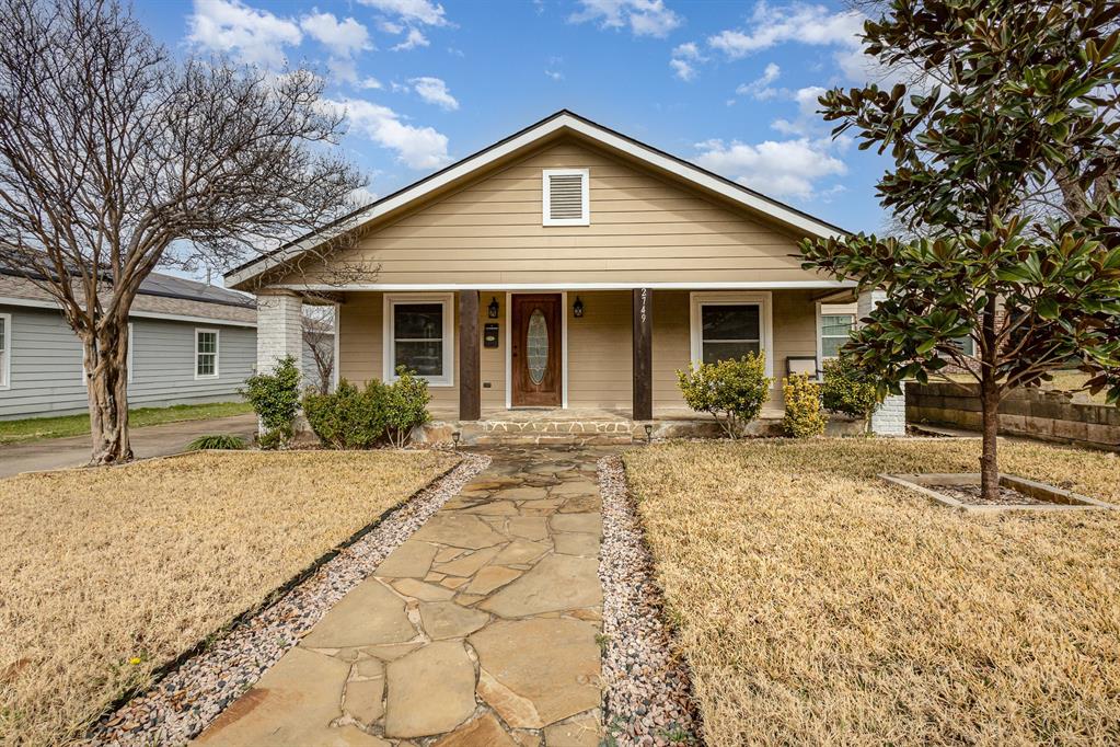 2749 Gladstone Drive Property Photo