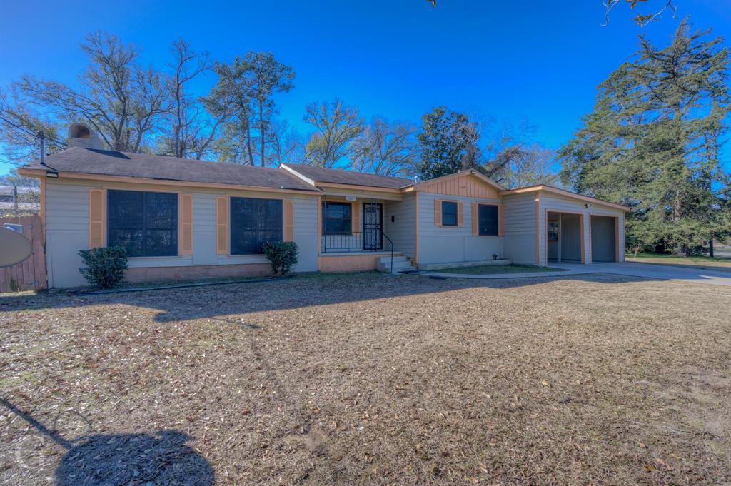 195 Railroad Avenue Property Photo