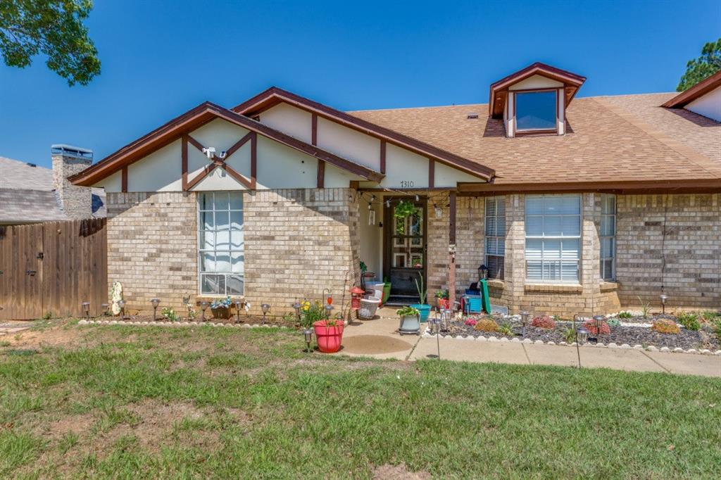 7310 Davis Boulevard Property Photo