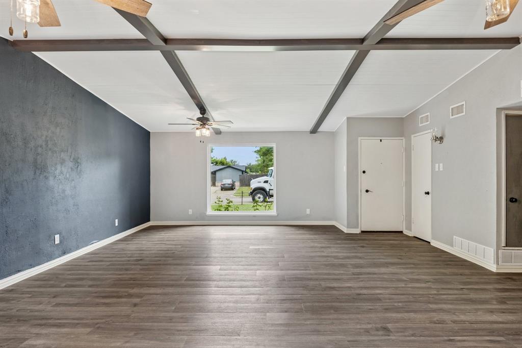 723 Westover Drive Property Photo 3