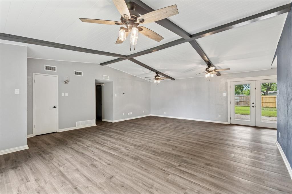 723 Westover Drive Property Photo 4